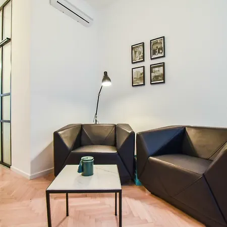 Apartment For Long-term, Budget! Szovetseg In The Heart Of Budapest